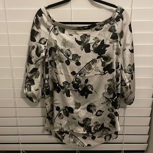 Like new Limited satin blouse